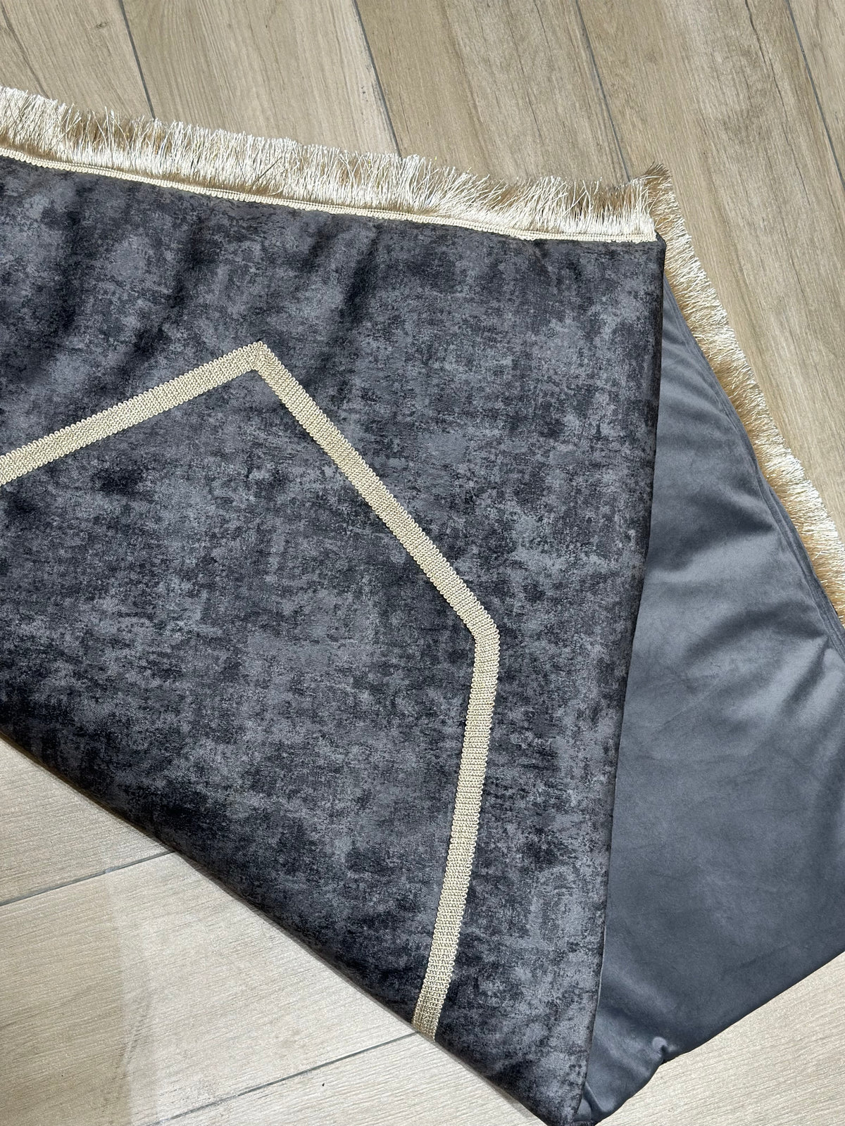 Tapis de prière en velours gris