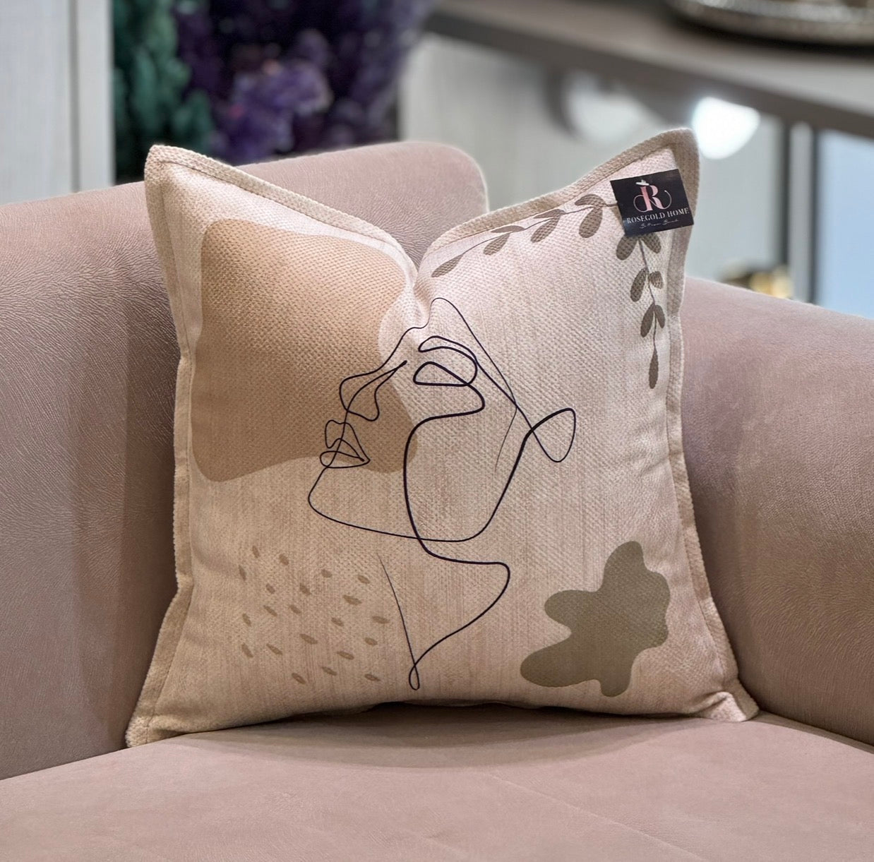Coussin en velours visage artistique
