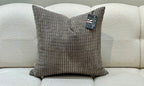 Coussin décoratif en velours gris foncé