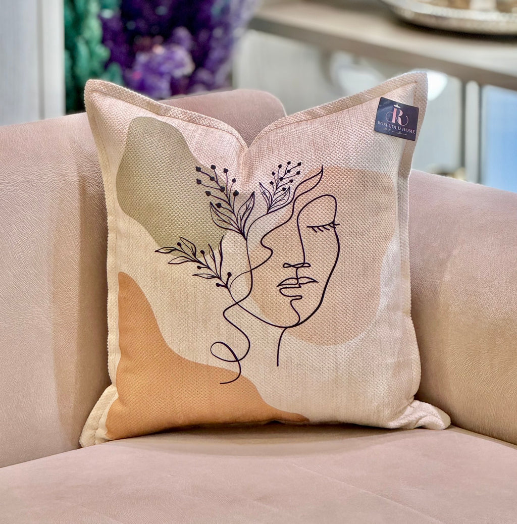 Coussin en velours visage floral