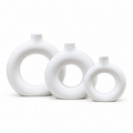 Vase Anneau en Céramique Blanche – Halo