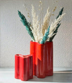 Vase Sculptural en Céramique Rouge – Ondé